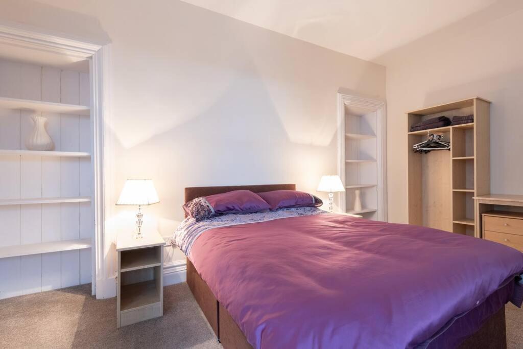Castlebank House Flats, Dingwall Extérieur photo