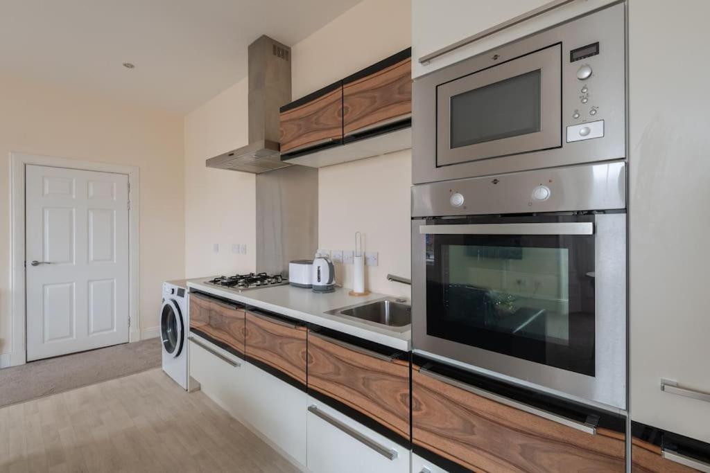 Castlebank House Flats, Dingwall Extérieur photo